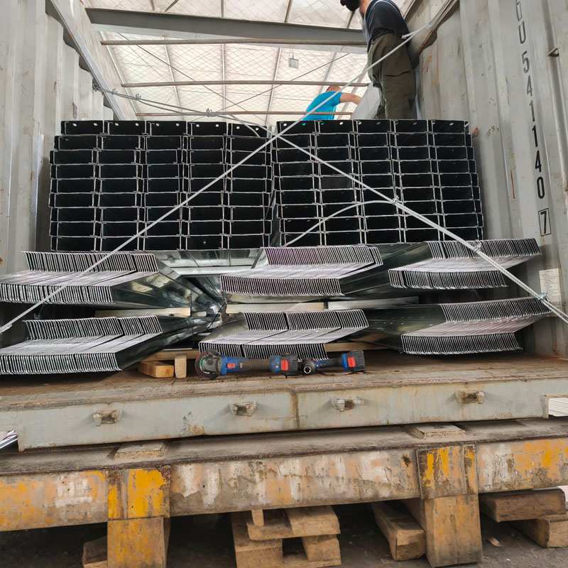 Заманауи құрылыс жобалары үшін неліктен болат құрылымды пурлиндер маңызды?